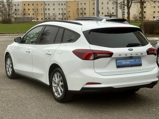 Ford Focus Cool & Connect