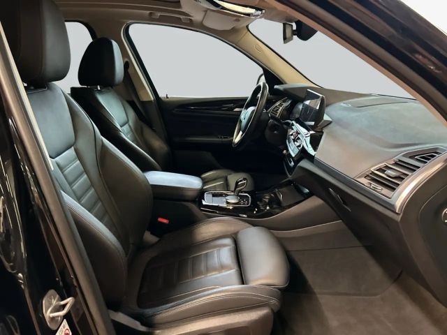 BMW X3 xDrive30e