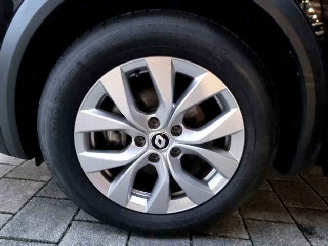 Renault Captur E-Tech Intens