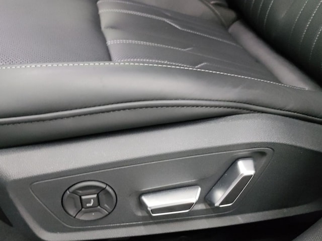 Audi S6 Avant Quattro