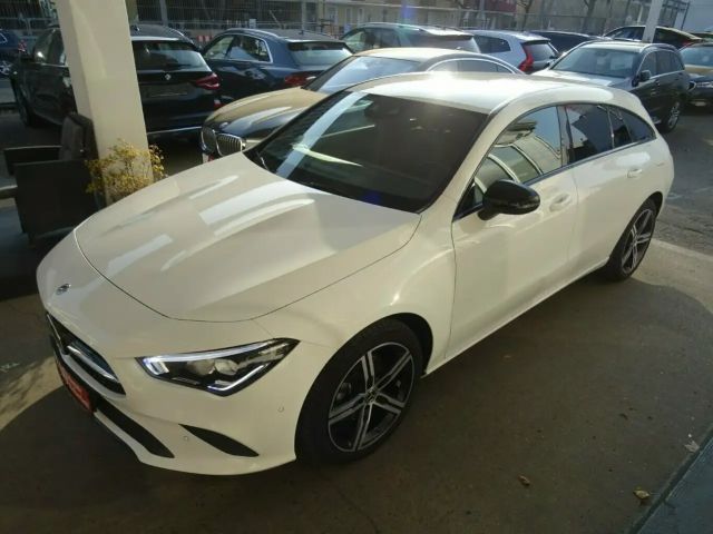 Mercedes-Benz CLA 200 CLA 200 d Progressive