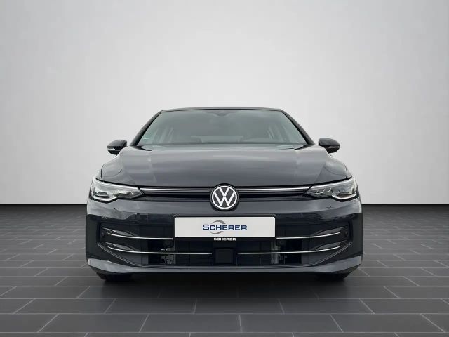 Volkswagen Golf 1.5 eTSI DSG IQ.Drive