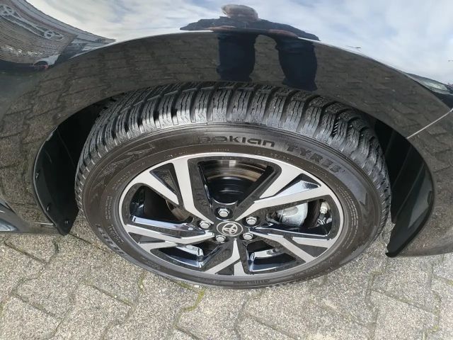 Toyota Yaris Hatchback Hybride VVT-i