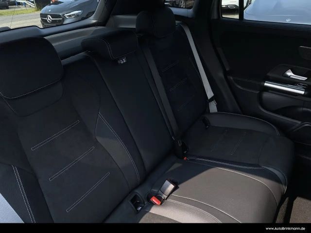 Mercedes-Benz GLA 200 AMG Line