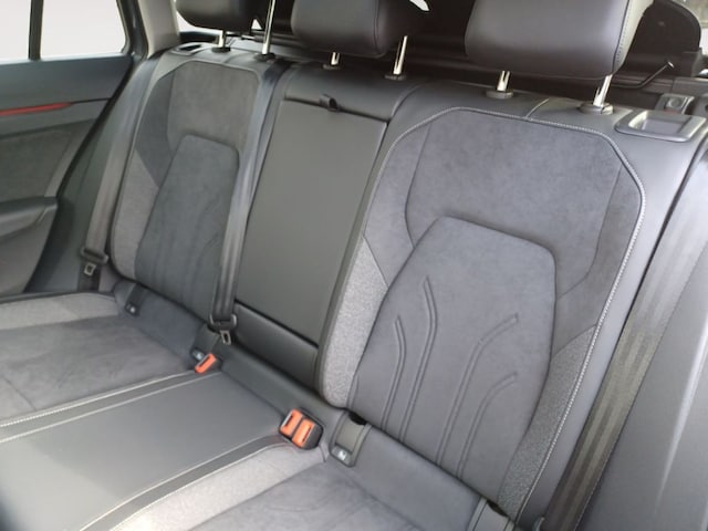 Volkswagen Golf 1.5 eTSI DSG Variant