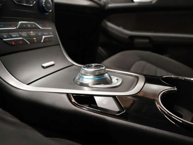 Ford S-Max 2,0 EcoBl. Aut. ''7SITZ*AHK*LED*NAVI*R-KAM''