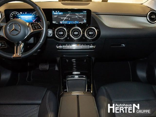 Mercedes-Benz B 200 Progressive Sedan