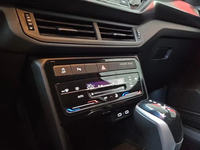 Volkswagen T-Cross DSG Life