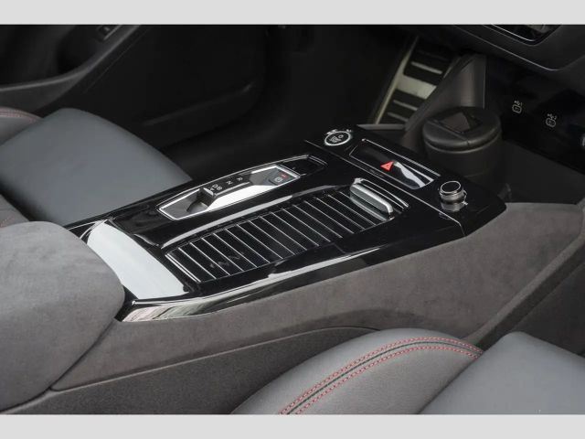 Audi Q6 e-tron Performance