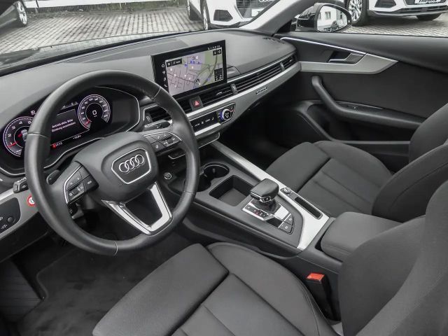 Audi A4 40 TFSI Quattro Sedan