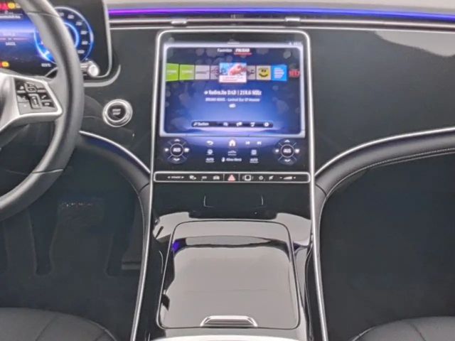 Mercedes-Benz EQE 4MATIC 500 AMG Line Sedan