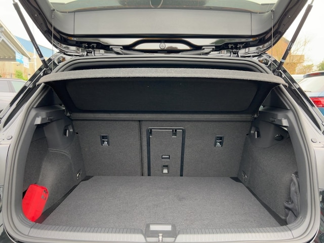 Volkswagen Golf 2.0 TSI DSG Golf VIII