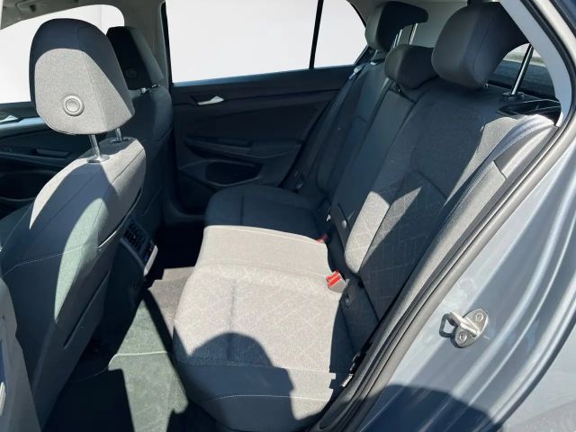 Volkswagen Golf 1.5 eTSI DSG Golf VIII Life