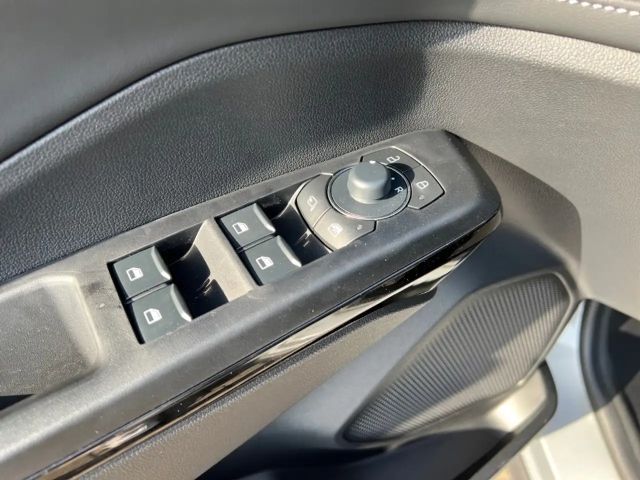 Ford Puma EcoBoost Titanium