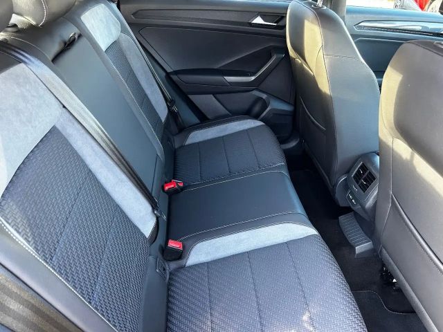 Volkswagen T-Roc 1.5 TSI R-Line Sport