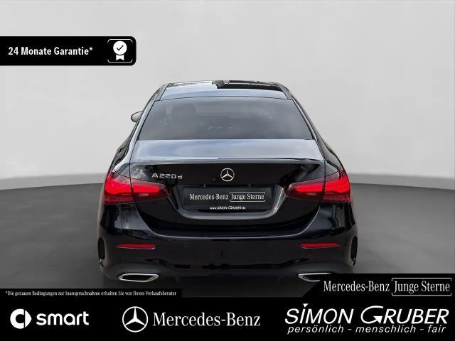 Mercedes-Benz A 220 A 220 d AMG Line