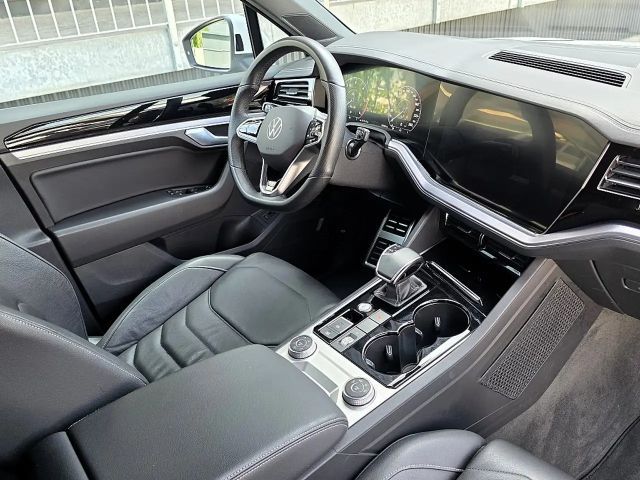 Volkswagen Touareg 4Motion R-Line