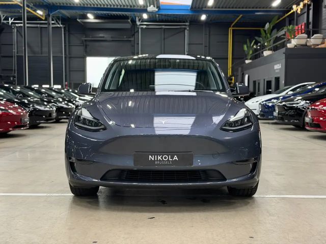 Tesla Model Y AWD Long Range