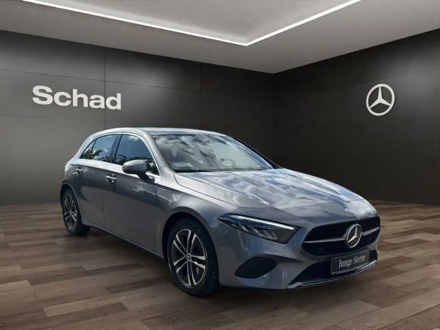 Mercedes-Benz A 180 A 180 PROGR+MBUX+KAM+LED+SHZ+ASSIST+DAB+CARPLAY+