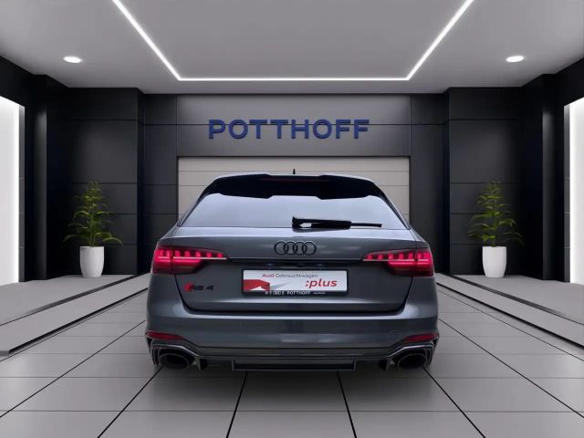 Audi RS4 Avant Quattro