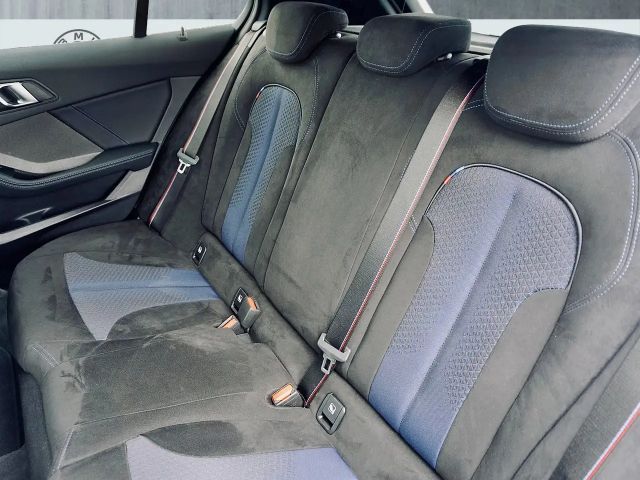 BMW 120 120d M-Sport Sedan xDrive