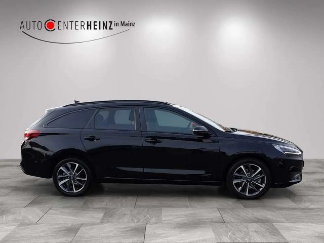 Hyundai i30 Advantage Hybrid