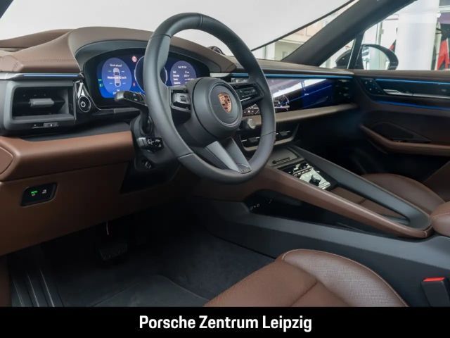 Porsche Macan 4