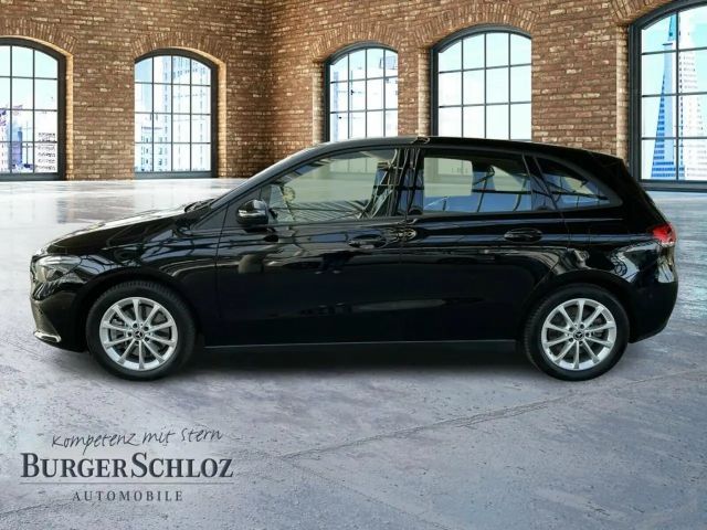 Mercedes-Benz B 250 B 250 e Sedan