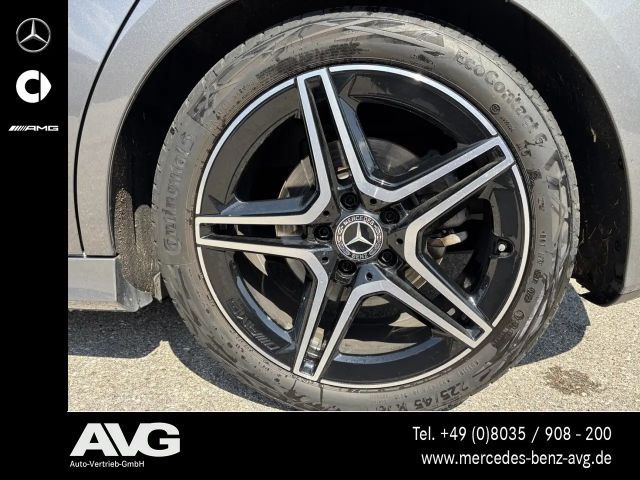 Mercedes-Benz B 200 AMG Line