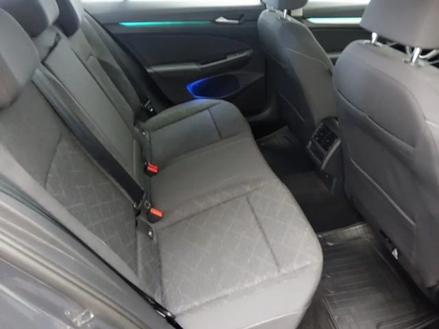 Volkswagen Golf DSG Life Variant