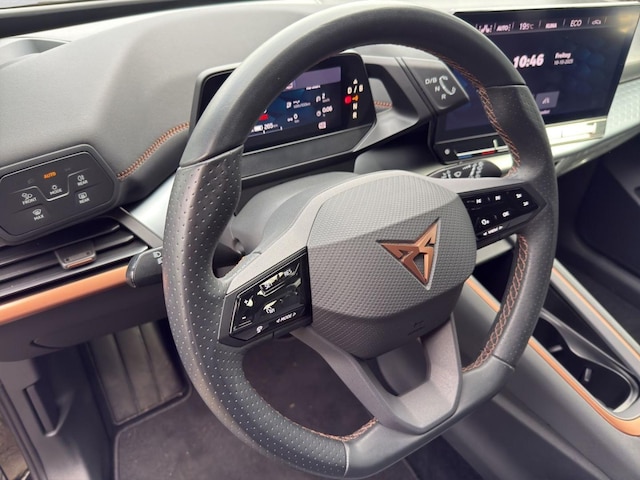 Cupra Born Born LM19 SCHALENSITZE W-PUMPE KAMERA PILOT-M