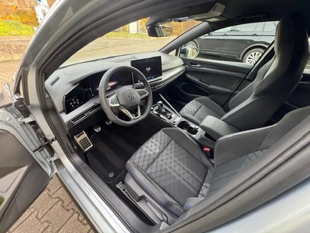 Volkswagen Golf 1.5 TSI R-Line