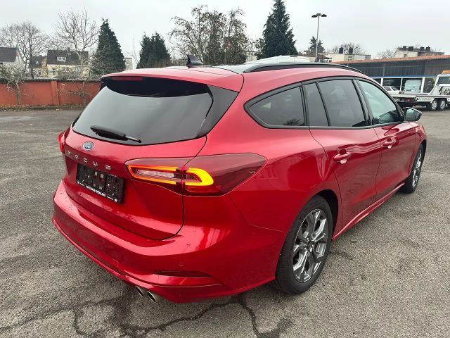 Ford Focus ST Line