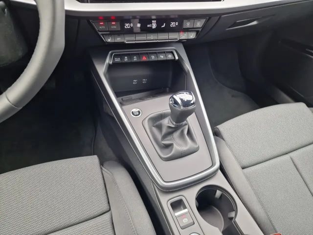 Audi A3 30 TDI S-Line Sedan Sportback