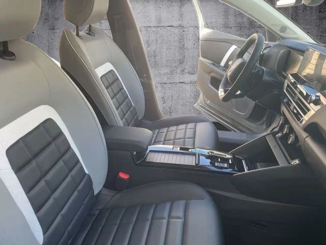 Citroën C4 Hybrid Max