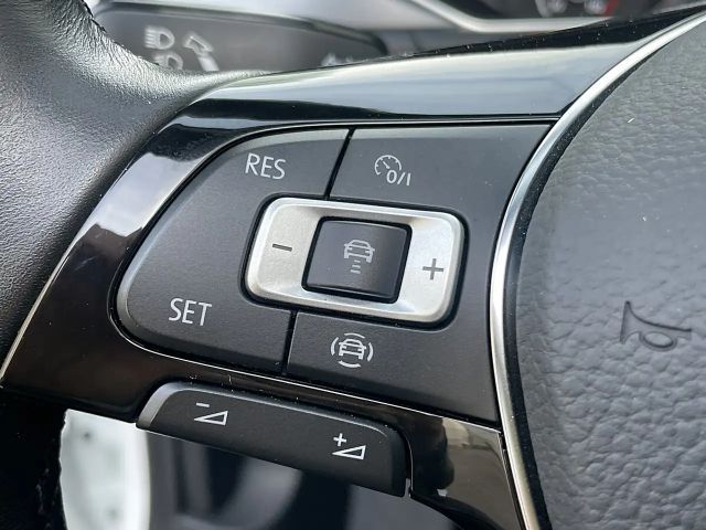 Volkswagen T-Roc Cabriolet Style