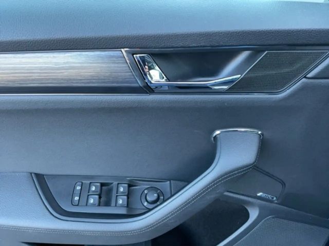 Skoda Superb 2.0 TDI 4x4 Combi Style Style