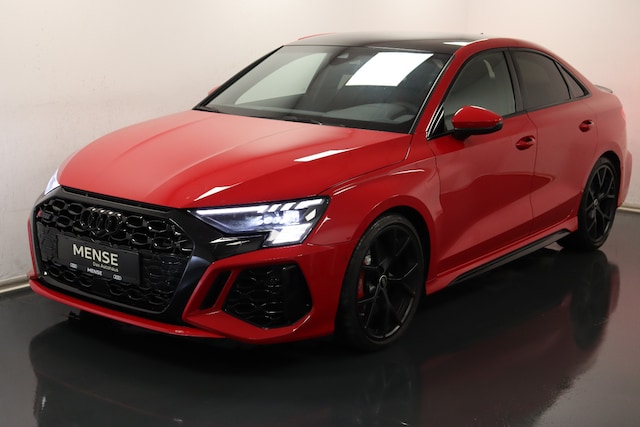 Audi RS3 Quattro S-Tronic Sedan