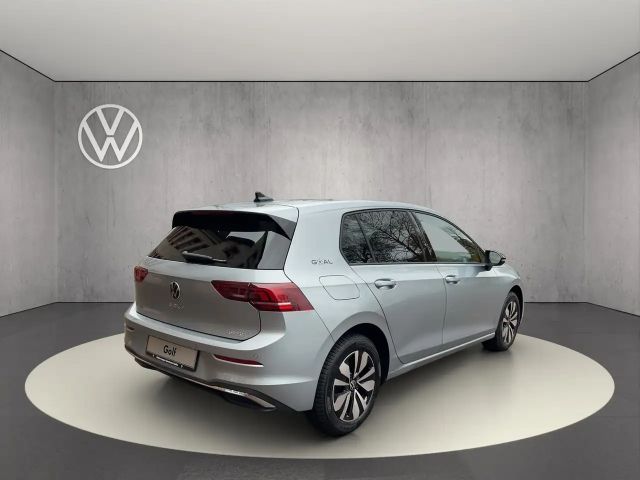 Volkswagen Golf 1.5 eTSI DSG Golf VIII