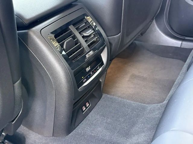 BMW X3 0e Sports.SurView Live-Navi HiFi DAB Park+