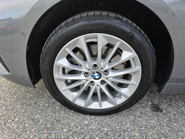 BMW 120 120d Sedan xDrive