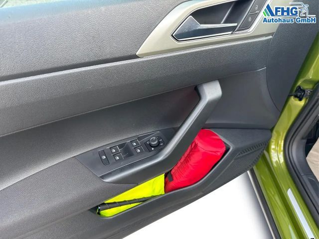 Volkswagen Taigo 1.0 TSI DSG Life Move