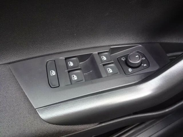 Volkswagen Polo Life Klima LED Sitzheizung Parkpilot