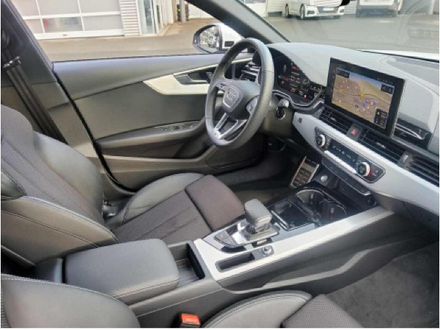 Audi A4 35 TDI Avant S-Line S-Tronic