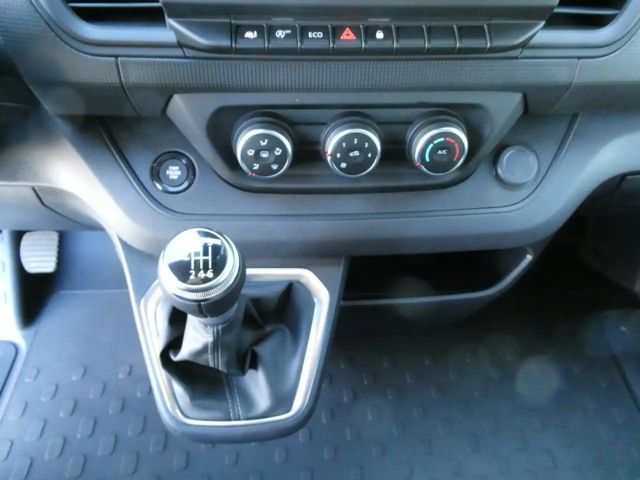 Nissan Primastar L2H1 N-Connecta