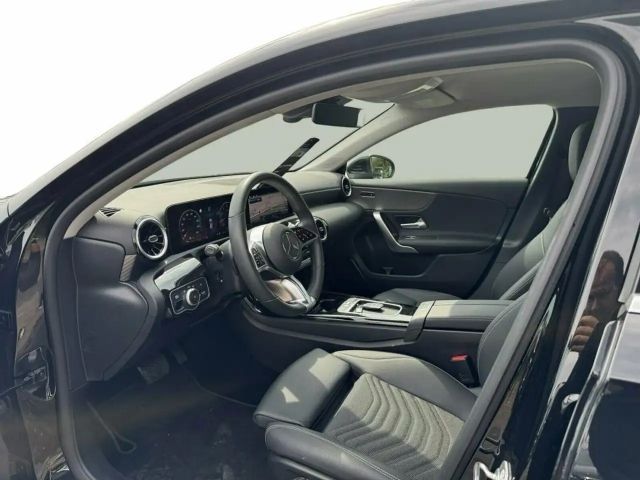 Mercedes-Benz A 200 Progressive