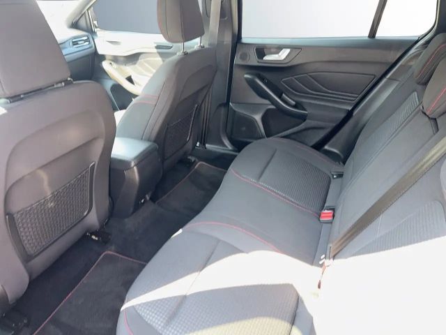 Ford Focus EcoBoost ST Line