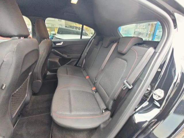 Ford Focus Limited ST Line