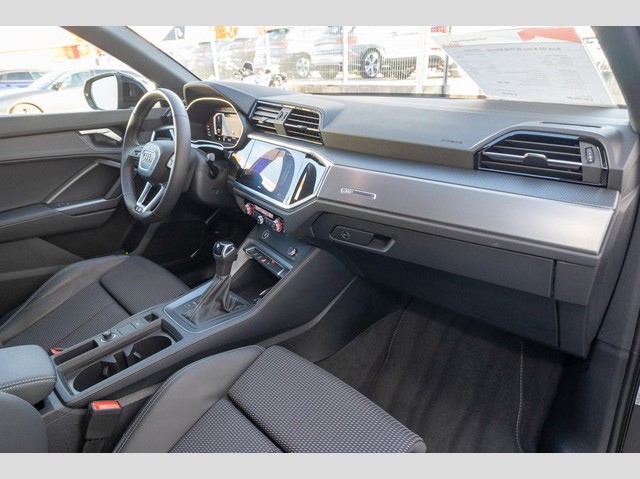 Audi Q3 35 TFSI S-Line S-Tronic