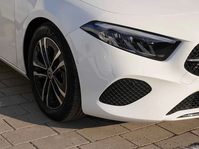 Mercedes-Benz A 180 Progressive